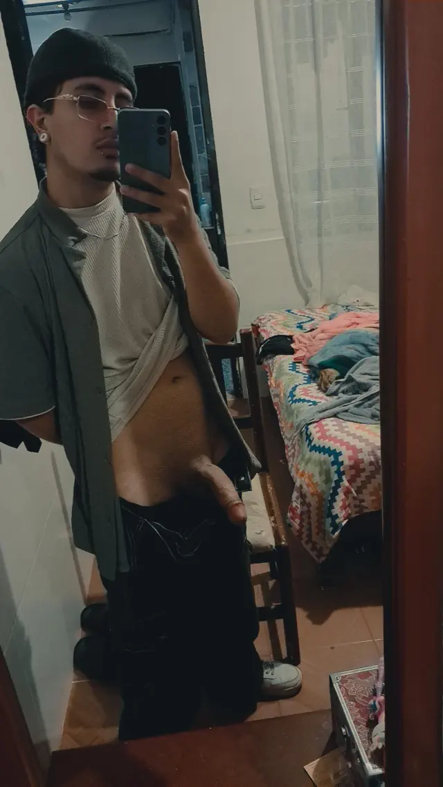 escort-media-c5ff0845-75be-46e0-9940-bcf2d430950c