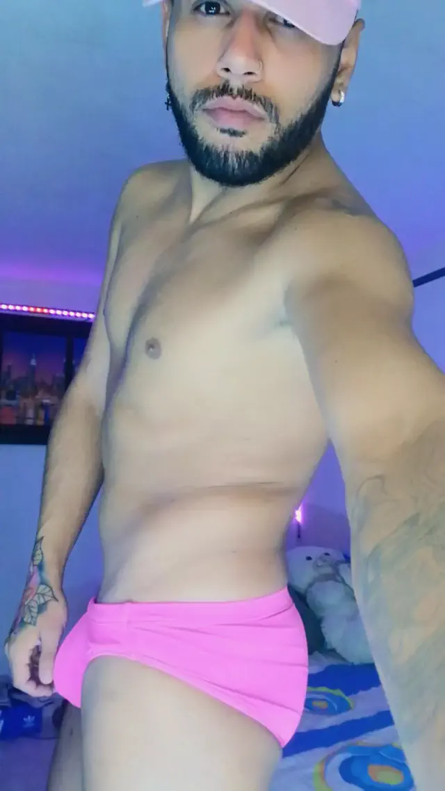 escort-media-c6a10d52-ff32-4396-4935-9f3926126200