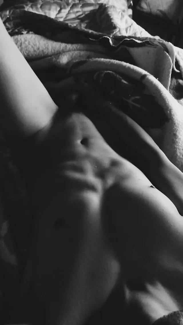 escort-media-c6b69010-5c39-47b1-9790-fb1503ed03a9