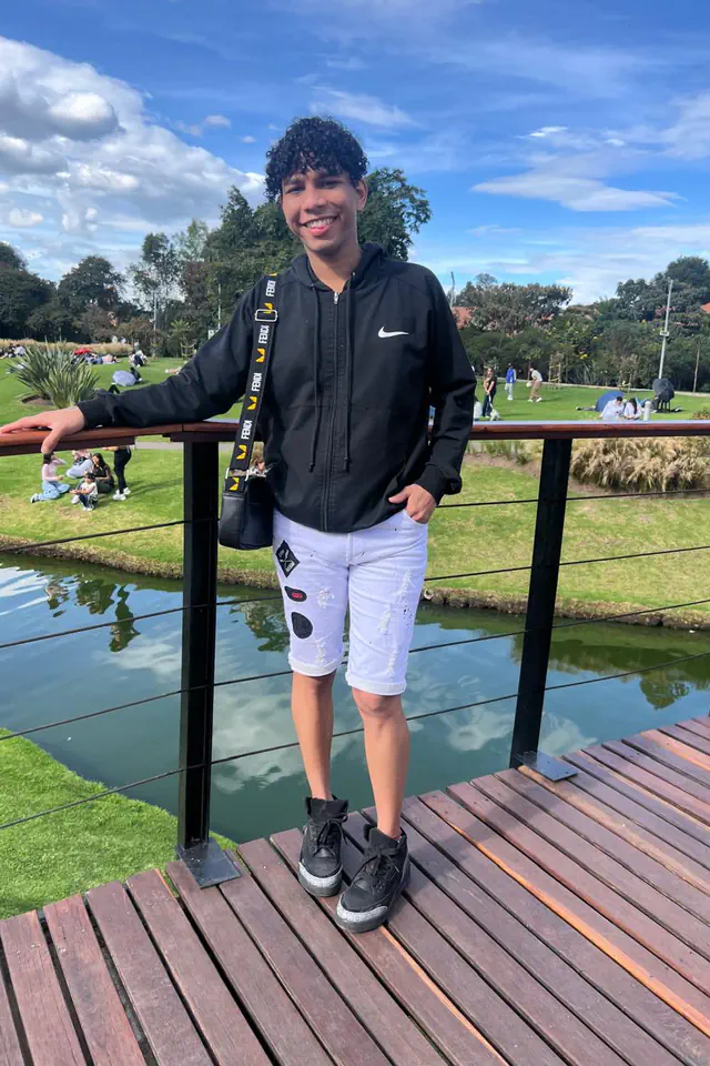 escort-media-c78c67b2-f54b-45d4-a8f0-04db1168e712