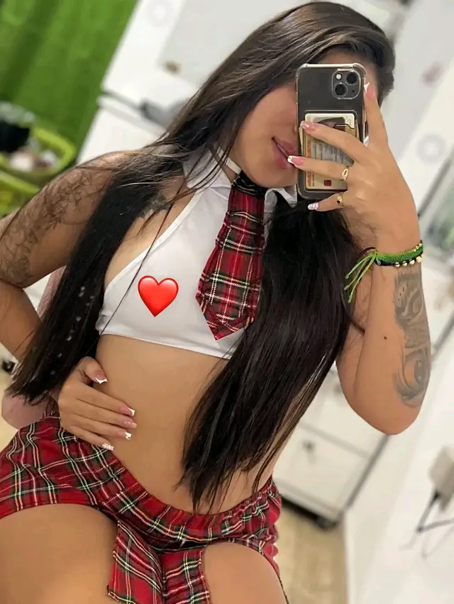 escort-media-c7c3db02-1920-44ee-90c6-80aa1037f7d1