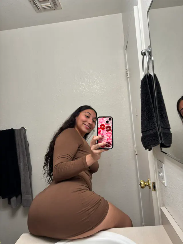 escort-media-c856b9cc-e67e-496c-a02c-00da325c7b71