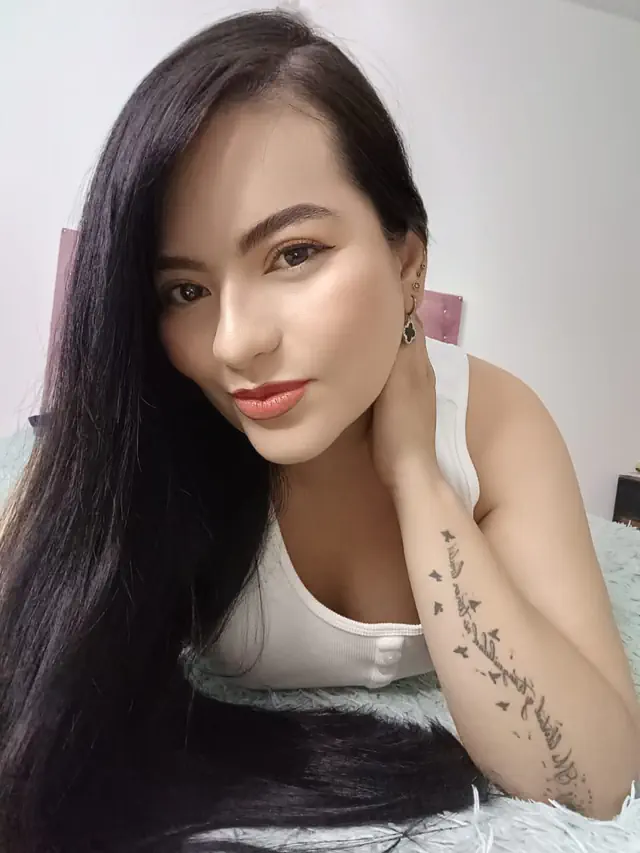 escort-media-c8aad35e-f53e-45d1-a5f3-6ce860214a61