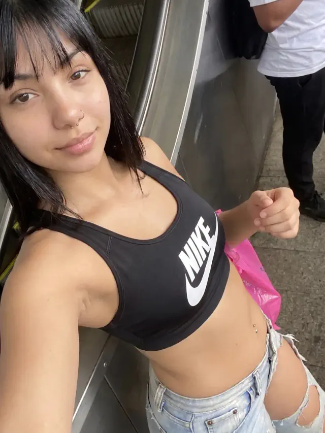 escort-media-c8d24e7a-0dce-4f0d-8a24-02b85ab54206