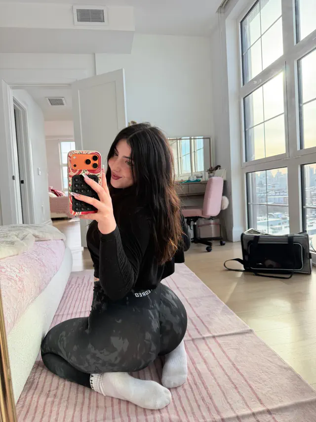 escort-media-c8ee5a9b-0dd3-4871-95a3-f9dc45bba651