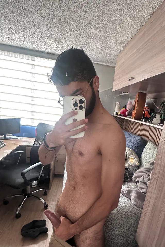 escort-media-c91300de-2096-427f-8243-2cad0c0e3377