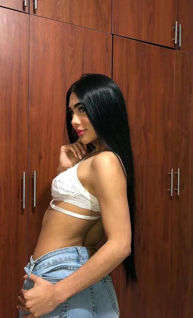 escort-media-c92db476-c86f-49a7-b126-a5c4d8f19dc8