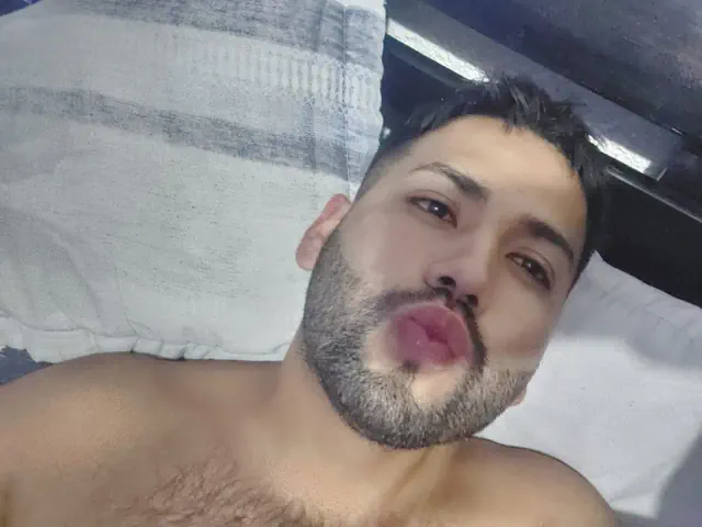 escort-media-c96de152-aeb5-4461-b54d-d4d26b87f900