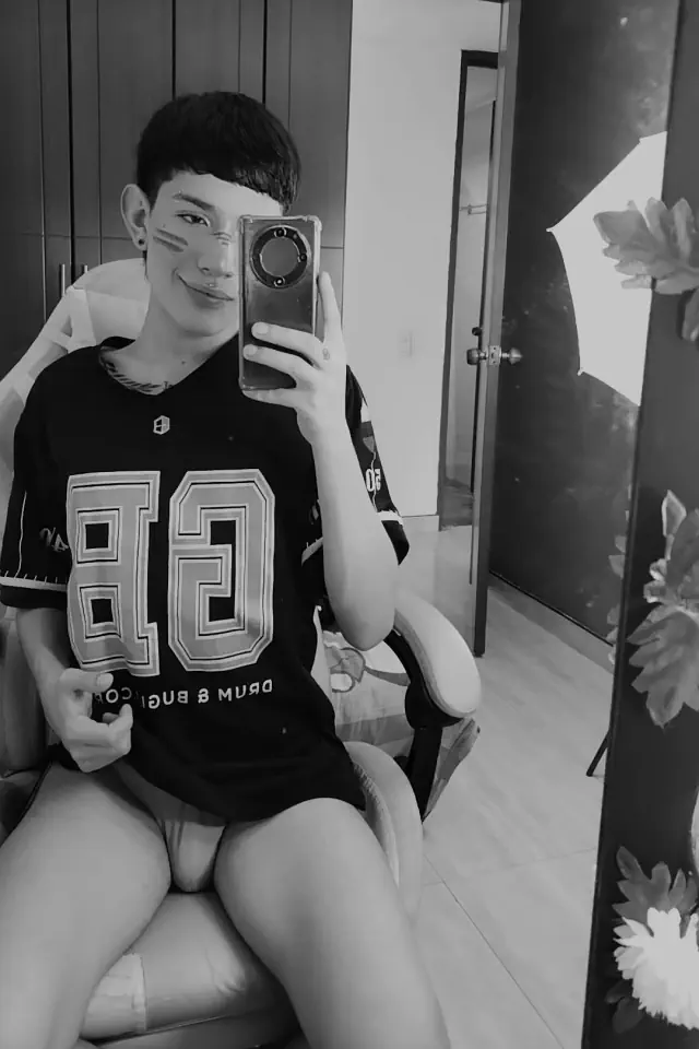 escort-media-c993221d-006e-4803-8db4-a7662dd503f6