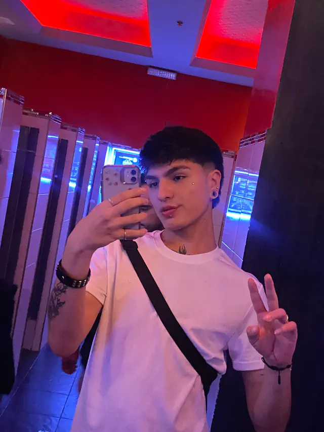 escort-media-c9b0936a-84d4-42b5-9620-2bef11085880