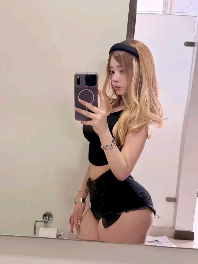 escort-media-ca7bdd4d-2c44-4369-82ca-70a720c7f9c0