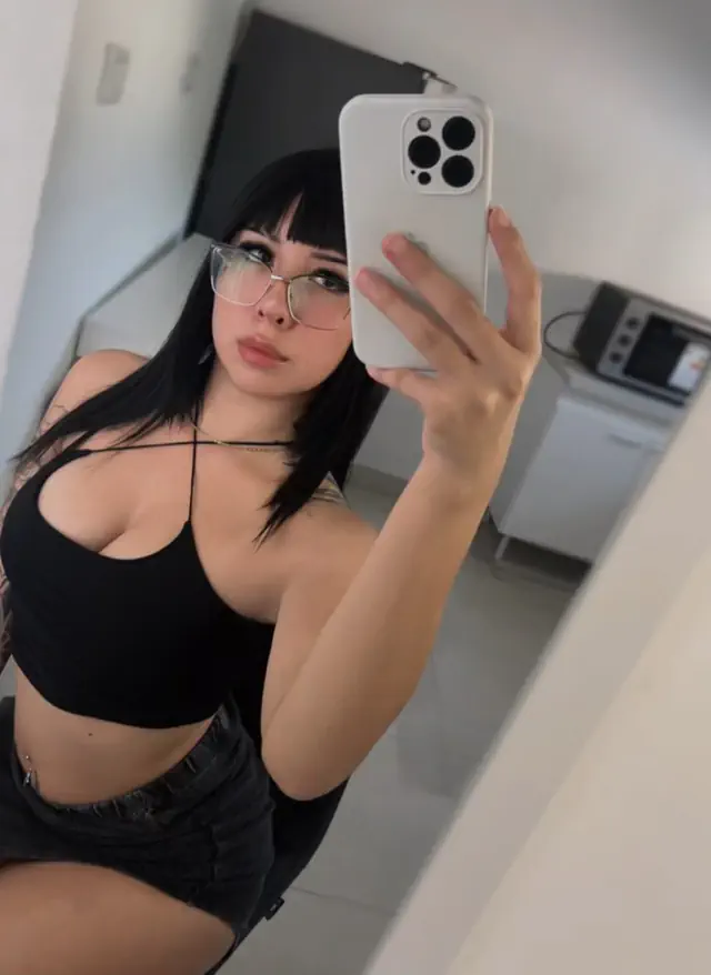 escort-media-cabe0b5b-ae28-4db8-8b0f-b164f15a84a0