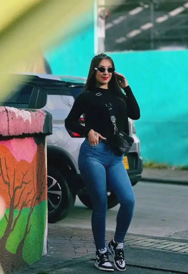 escort-media-caff22a2-f33d-4fb8-9da2-3be9da98f40c