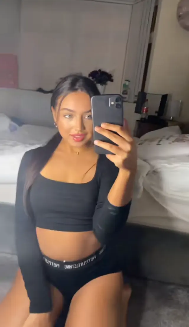 escort-media-cb08d226-e71f-46e5-8e07-3b141cff57ce