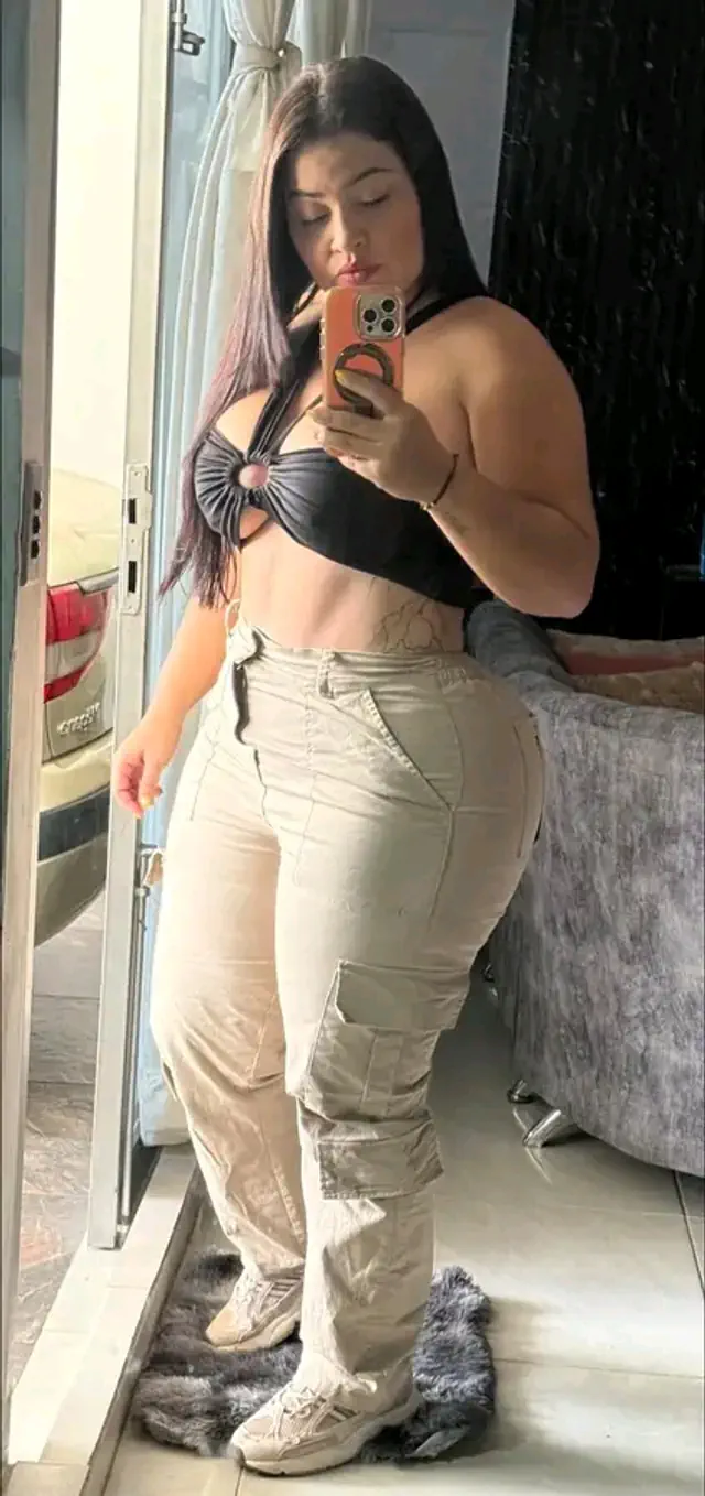 escort-media-cb353d20-27e0-4853-b153-599dacf475c3