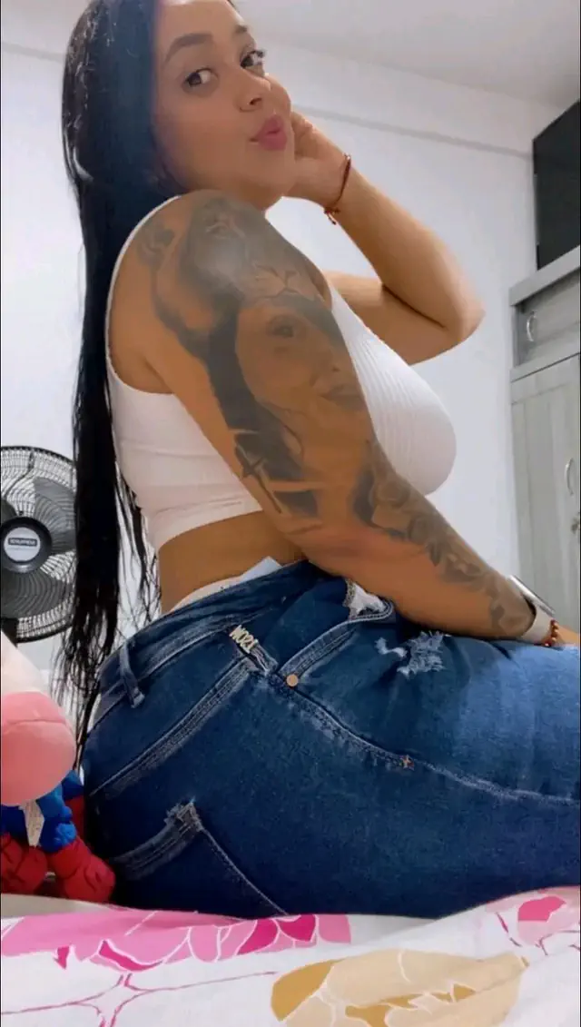 escort-media-cb43b872-7615-49fe-b69d-874a8302a72a