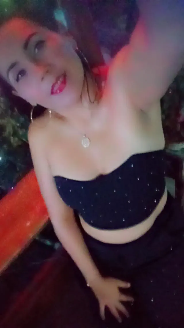 escort-media-cbea2e44-a1fa-4d12-be9f-ea1ce300c3f8