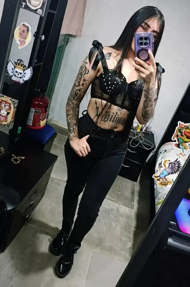 escort-media-cc3d21f5-7db6-44bf-90f9-e51880b1176d