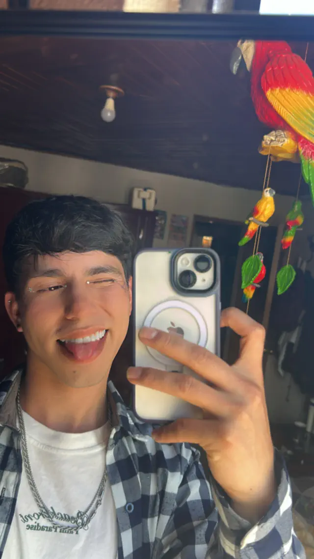 escort-media-cc595077-ffdb-4332-beea-81e2597f0a59