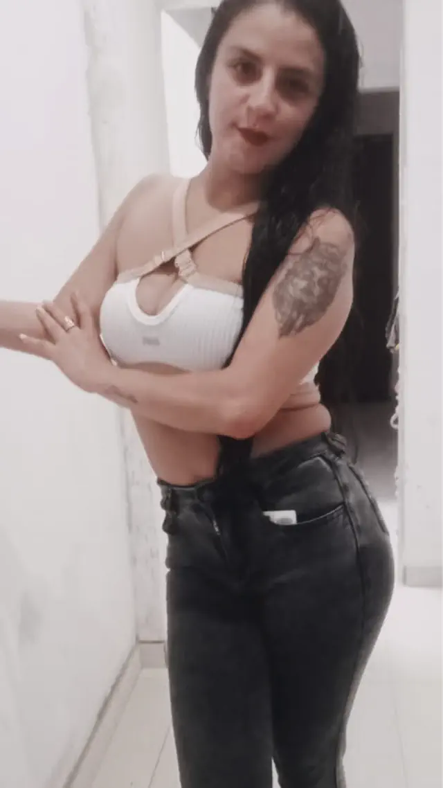 escort-media-cdcf9085-8f6d-4f1f-93d8-c7b42f294081