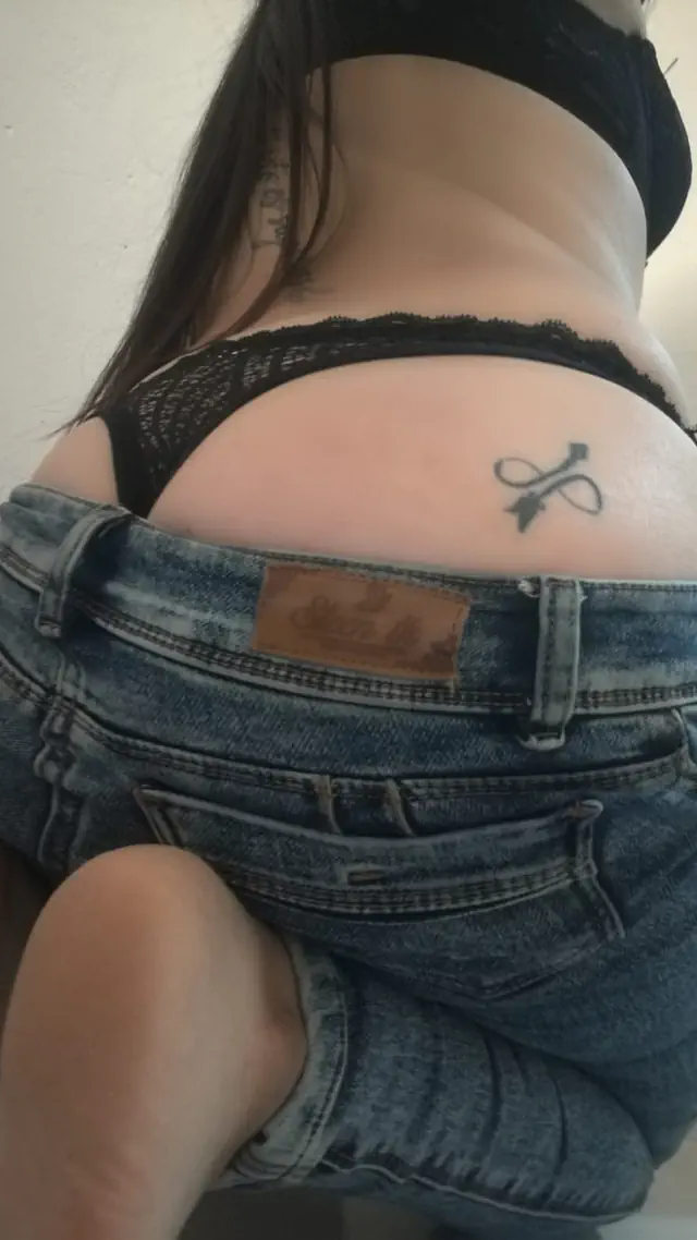 escort-media-cfbb4232-e534-40ae-6143-7c4eb38a7900