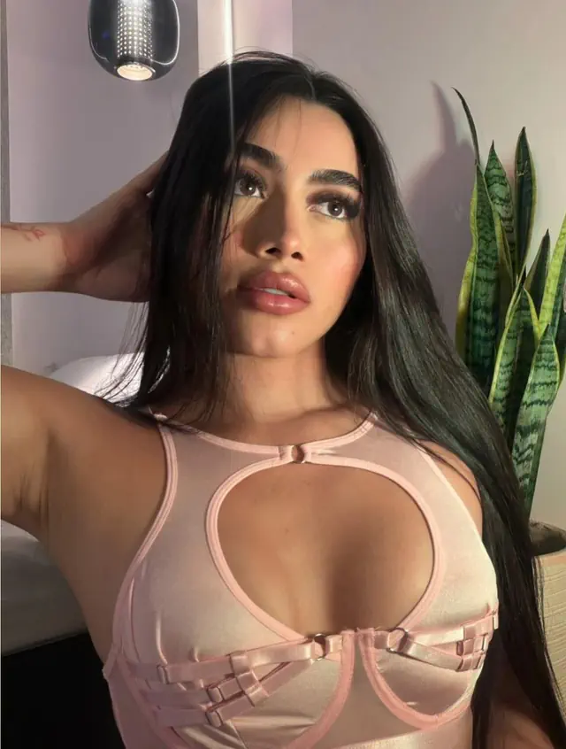 escort-media-d210c353-6a3e-47e5-ad95-123f9807c6d9