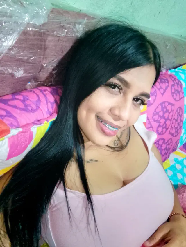 escort-media-d21f5dd2-c928-4c26-8837-6b3581f4ecc1