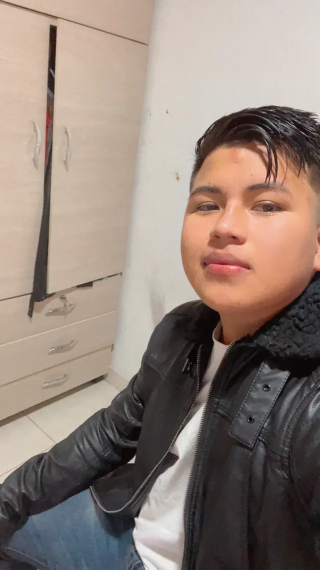 escort-media-d26be5a7-0098-42b4-92e2-b04d09c464e3