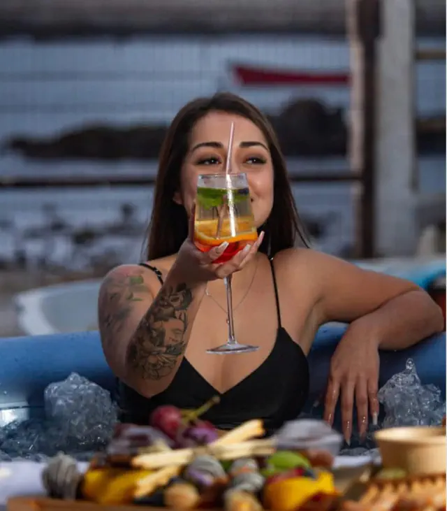 escort-media-d2996f94-1746-40ce-b124-5303400bb21c