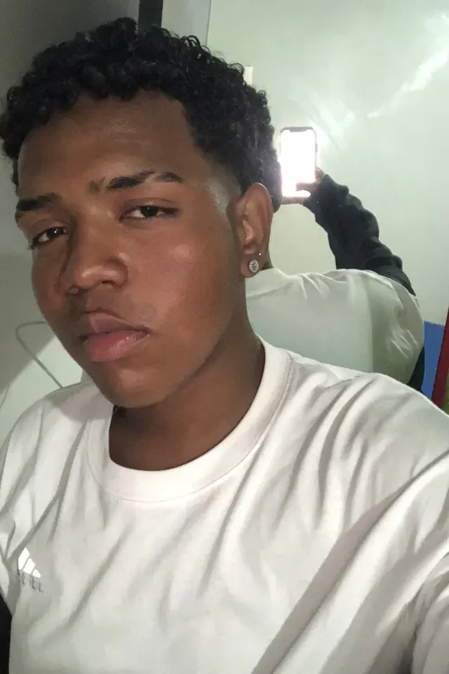 escort-media-d31580e1-4305-49d2-940d-011a792895e8