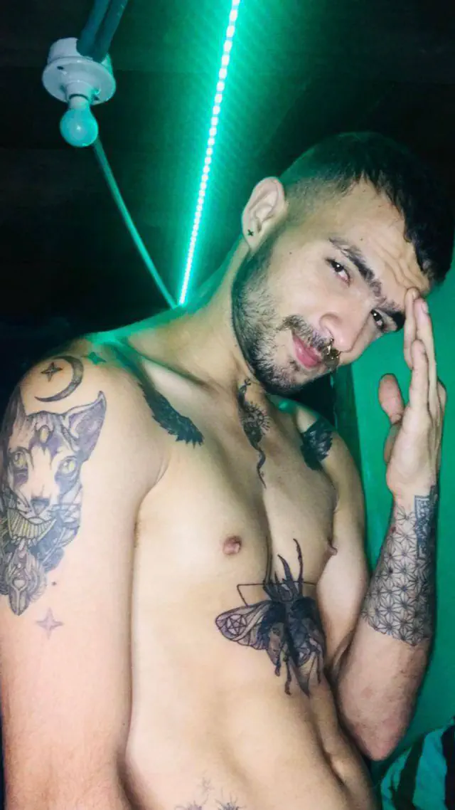 escort-media-d32fe9e3-60d0-4446-60b6-ee39d76d0d00