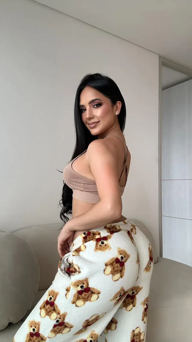 escort-media-d4792ee5-4dff-43d4-b4a1-9657a48710d9