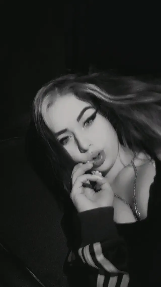 escort-media-d4a8c4ac-11e2-46d6-a30c-3a4c4e67405b