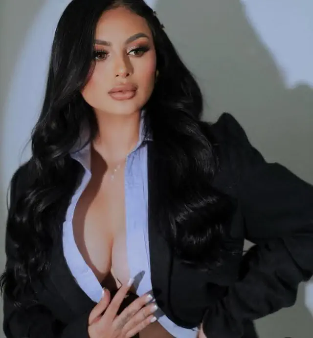 escort-media-d5e1a81d-8ff0-45ee-b1a5-a7e04a977075