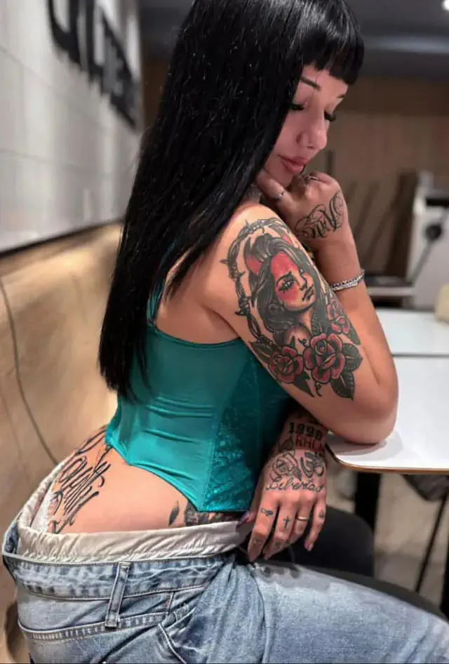 escort-media-d646d7aa-f73d-481b-89bf-2e2499949f49