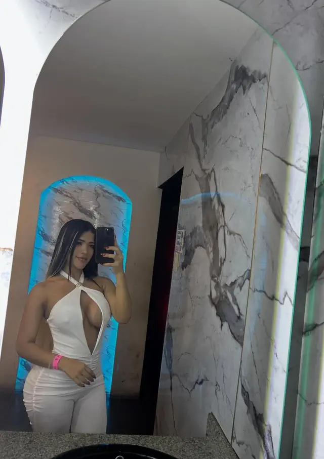 escort-media-d67485dd-e9ba-4d4f-ba5a-877922f7288b