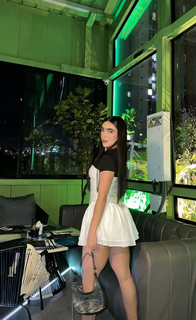 escort-media-da4dfe75-3614-4599-b209-1b6ed133dafb