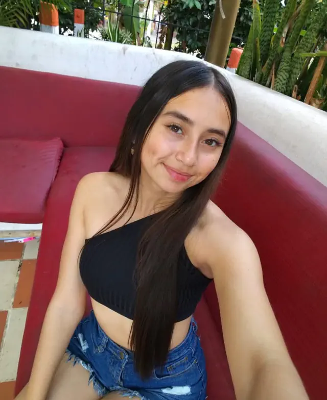 escort-media-dabd6560-5c5e-4a61-84e1-3327d13694fb