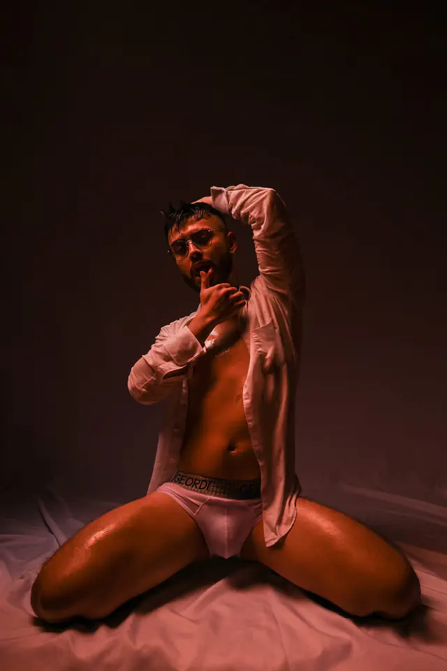 escort-media-dba28d6e-5119-46e5-9998-f5f15ba285bd