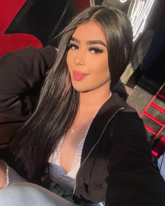 escort-media-dbb25959-d26c-44f0-a333-4090b7fffcbb