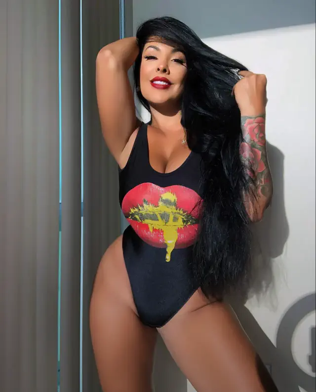 escort-media-dbba95fc-7c25-4803-893e-fe7939508600