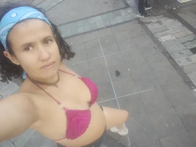 escort-media-dd1a030c-faa9-46e3-9595-3d7bceafdbfc