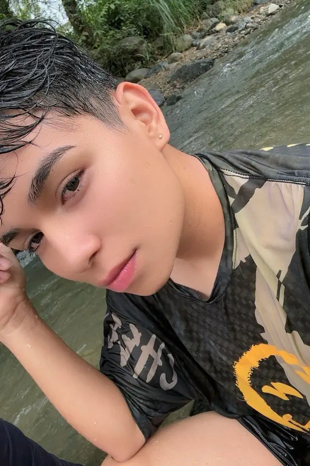 escort-media-dd34ee36-0e8f-4c79-b153-70f1eccb1e1d