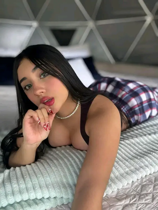 escort-media-dd927cf0-7136-4213-b4c9-678a05c53502