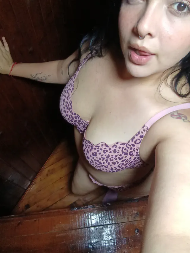escort-media-ded258ef-5aec-4e58-a387-27921b9d182e
