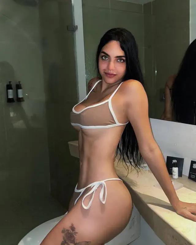 escort-media-dee445b7-b4dd-4c27-a3c1-ee0fc21ecf9b