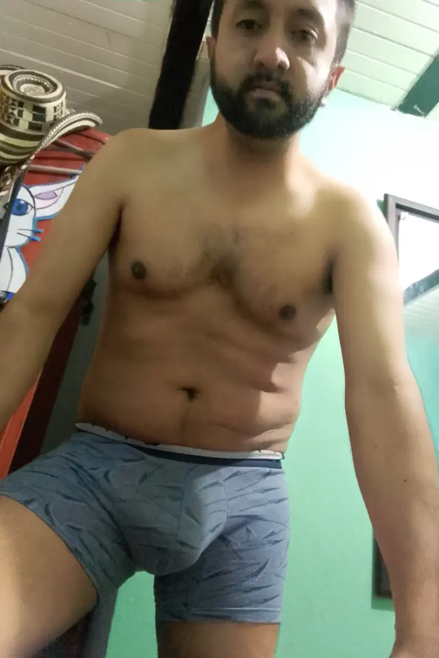 escort-media-df6a8911-10ed-436b-a3b6-44f08d12a985