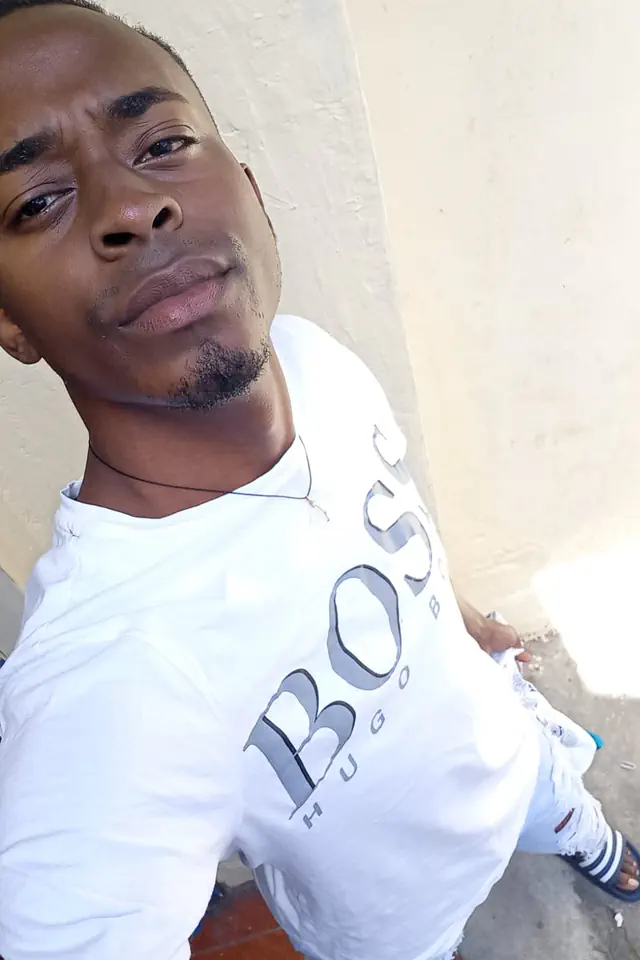 escort-media-dfa219ec-51f6-4af2-949d-0ec1cd298b70