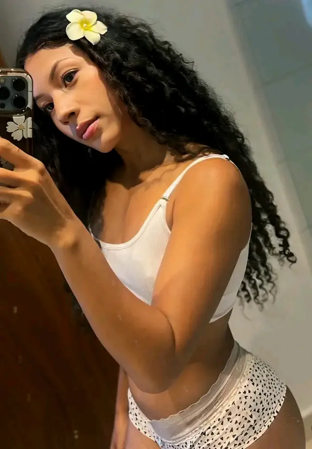 escort-media-e15d7adc-3151-4c58-ab75-0a4f920d6f98