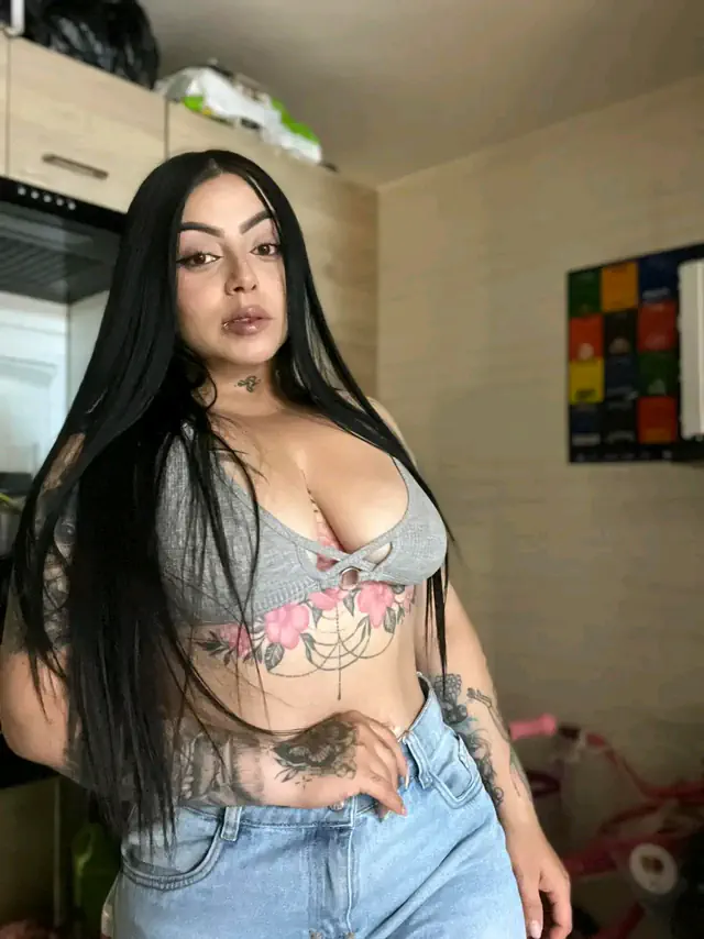 escort-media-e1b9f6ab-165c-4d85-8b49-eed0374b92b8